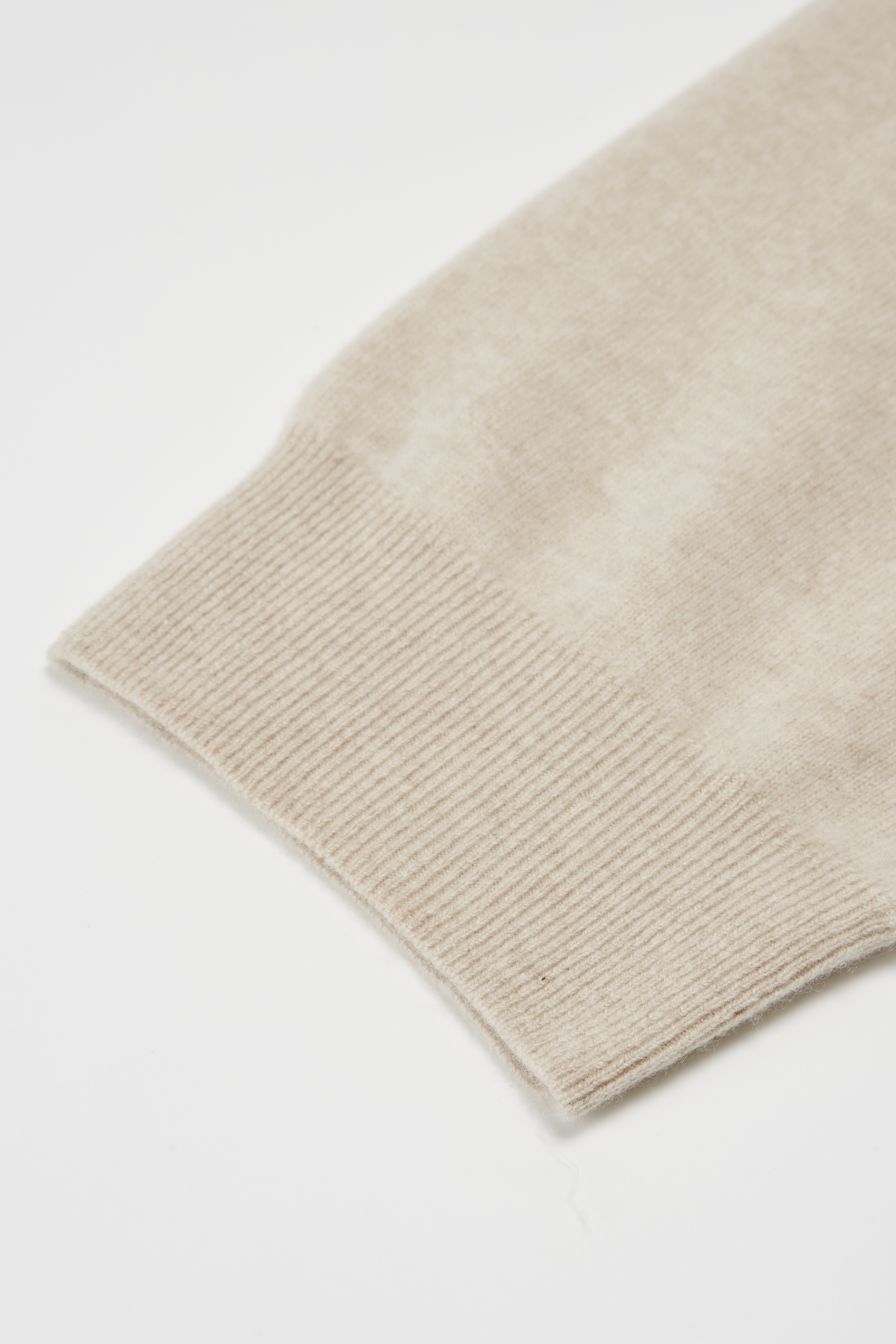 Premium 100% Cashmere Knit Cardigan Comfort And Sophistication