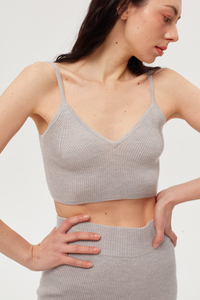 Luxurious 100% Cashmere Knitted Sport Bra for Ultimate Comfort