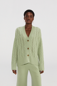 Chic Pure Cashmere Cardigan with Button