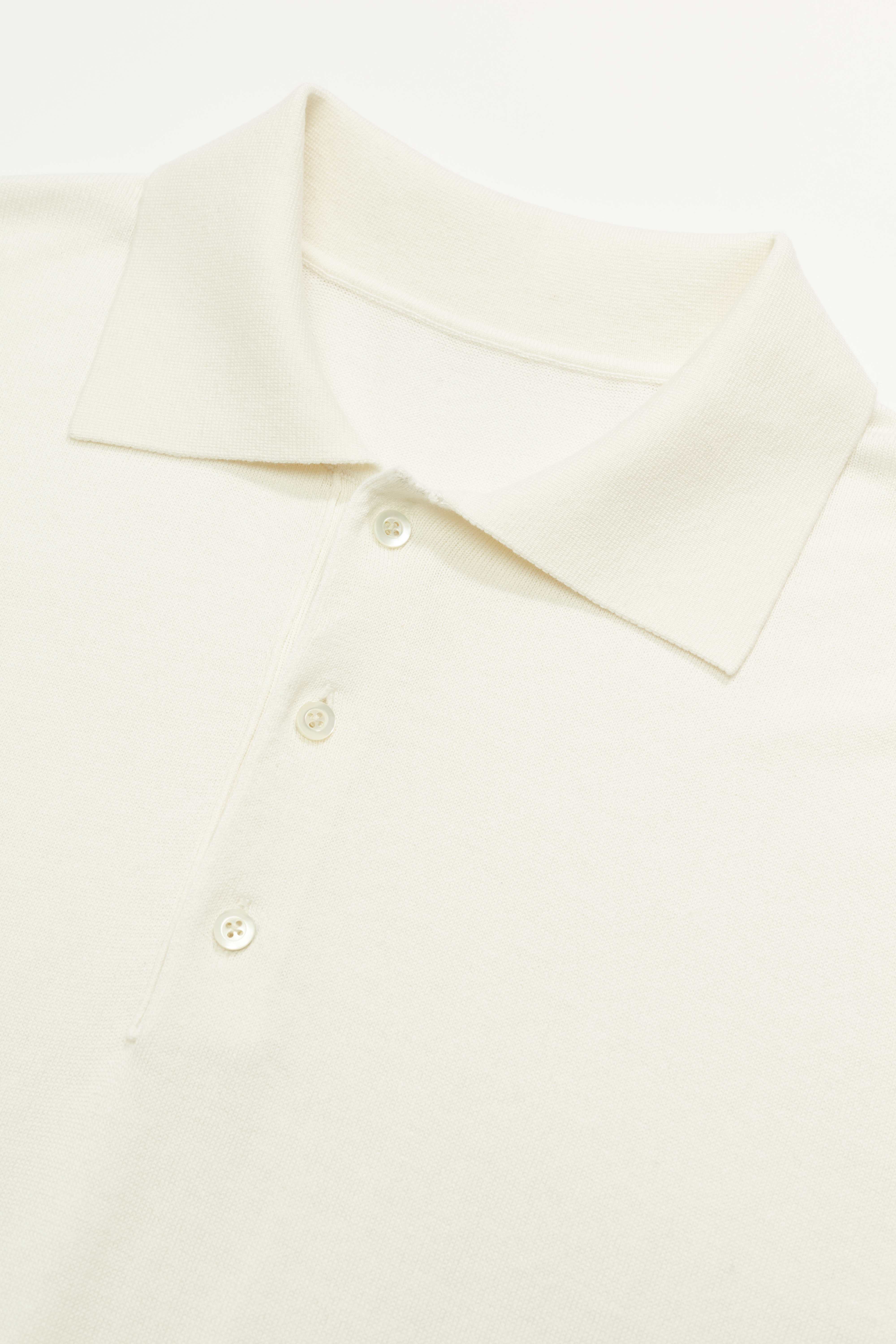 MEN'S SILK COTTON POLO WITH THREE MOTHER-OF-PEARL BUTTONS