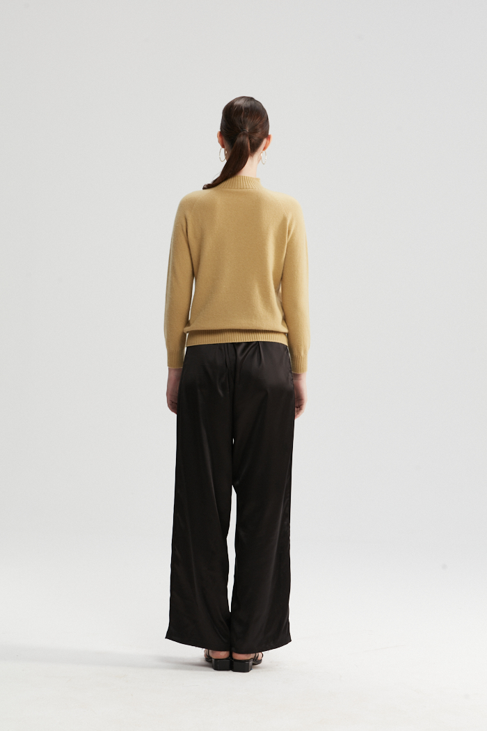 Light Yellow Long sleeves Sweater 