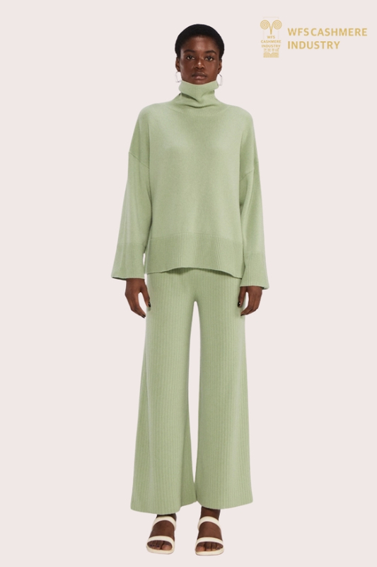 12GG Brushed Cashmere Oversized Turtleneck | Luxury Knitwear OEM