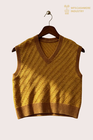 100% Cashmere Cable Knit V-Neck Sweater Vest, 5GG S2602