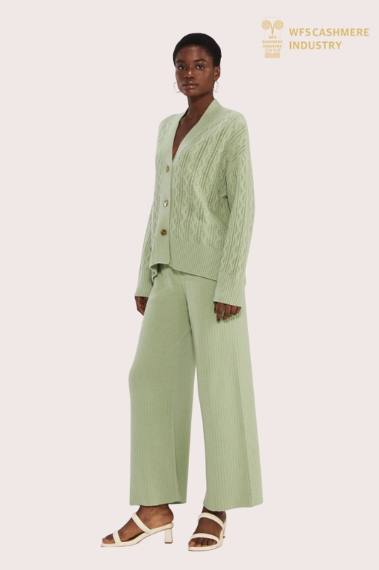 Chic Women's Pure Cashmere Button Cardigan | Custom Fashion Knitwear Manufacturer