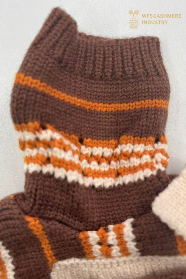 7GG Fair Isle Lace-Up Pet Sweater | Heritage Outdoor Pet Knitwear OEM